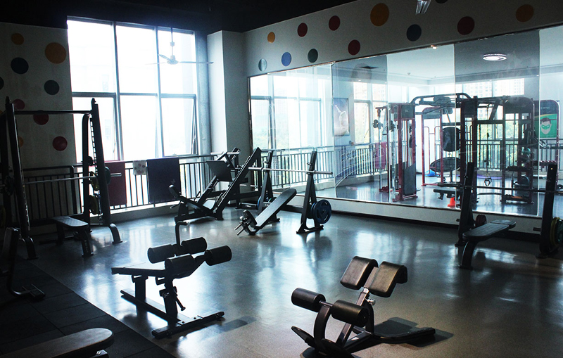 健身房器材